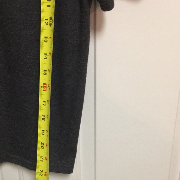 “Will Trade Sister for Presents” Dark Gray Tee, Excellent Condition Size Youth M - Picture 3 of 4